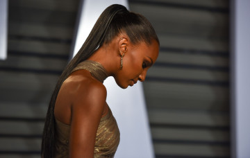 обоя jasmine tookes, девушки, чернокожая, актриса, поза, причёска, темнокожая, мулатка, красотка, модель, девушка, взгляд, макияж, брюнетка, jasmine, tookes