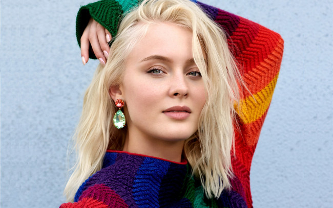 Обои картинки фото zara larsson, музыка, talang, шоу, талантов, зара, ларссон, шведская, певица
