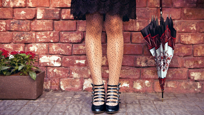 Обои картинки фото разное, руки,  ноги, зонтик, ножки, женские