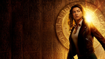 Картинка national+treasure +edge+of+history+ сериал+2022+–+ кино+фильмы сериал сокровище нации на краю истории боевик триллер детектив лизетт алексис lisette alexis