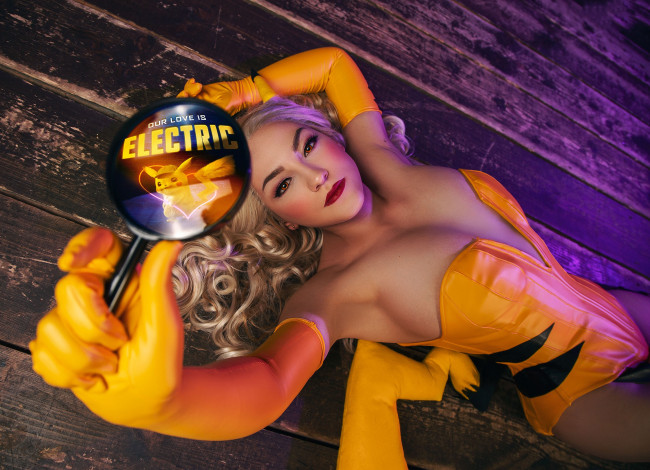 Обои картинки фото зоя вольф, девушки, девушка, женщина, блондинка, светловолосая, сексуальная, модель, звезда, позирует, разная, обувь, верхняя, стильная, одежда, нижнее, эротическое, бельё, трусы, лифчик, колготки, чулки, аксессуары, макияж, и, множество, элементов, на, фотографии