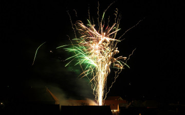 Картинка разное салюты фейерверки салют ночь