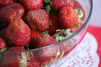 Картинка еда клубника земляника ягоды витамины