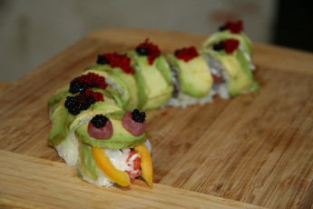 Картинка еда рыба морепродукты суши роллы японская кухня