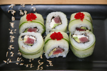 Картинка еда рыба морепродукты суши роллы японская кухня