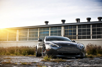 Картинка автомобили aston martin