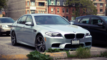 Картинка bmw автомобили выставки уличные фото