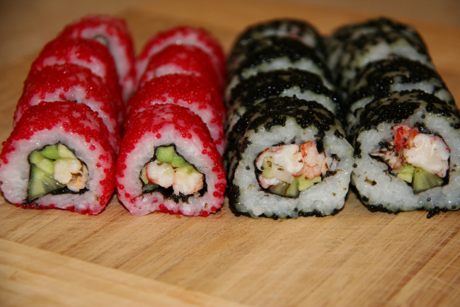 Обои картинки фото еда, рыба, морепродукты, суши, роллы, японская, кухня