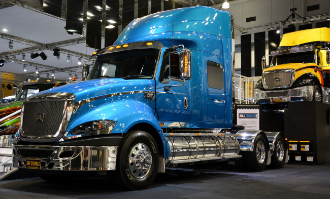 Обои картинки фото cat trucks, автомобили, грузовики, cat, caterpillar, inc, тяжелые, рузовики, спецтехника, сша