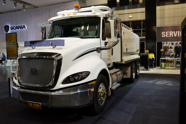 Обои картинки фото cat trucks, автомобили, грузовики, cat, caterpillar, inc, тяжелые, рузовики, спецтехника, сша