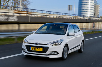 Картинка автомобили hyundai светлый 2014г ib blue i20