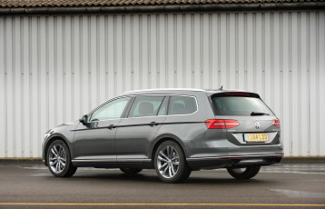 обоя автомобили, volkswagen, passat, estate, gt, b8, 2015г, серый