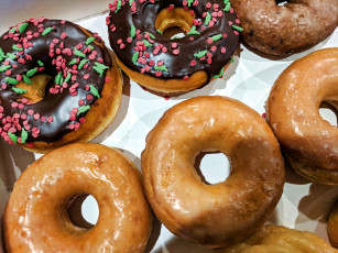 Картинка еда хлеб +выпечка пончики