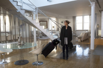 обоя кино фильмы, second act, чемодан, дом, лестница, дженнифер, лопес