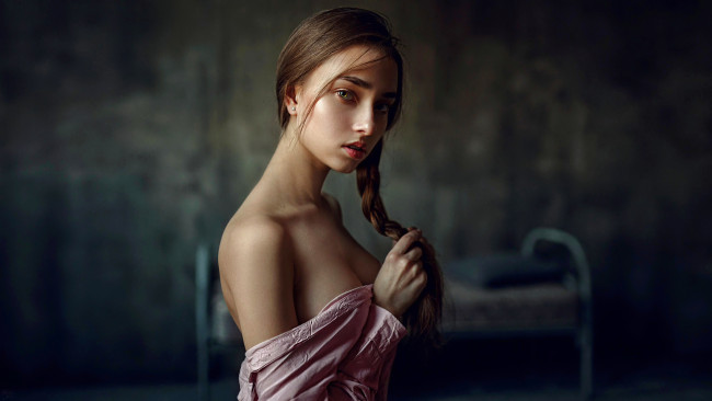 Обои картинки фото девушки, -unsort , лица,  портреты, екатерина, подберёзная, ekaterina, podberyoznaya, katya, коса, взгляд, рубашка