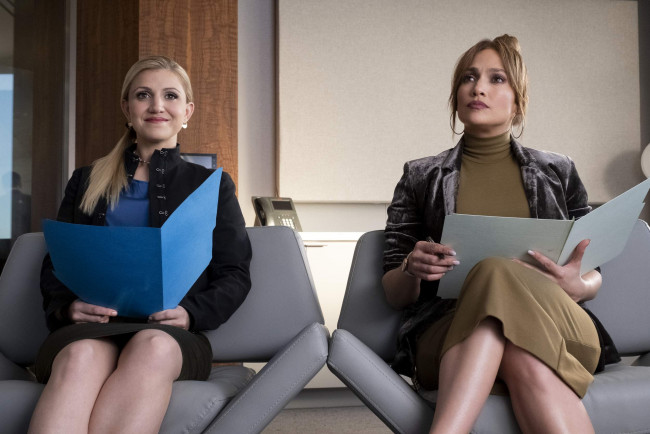 Обои картинки фото кино фильмы, second act, кресла, женщины, папки