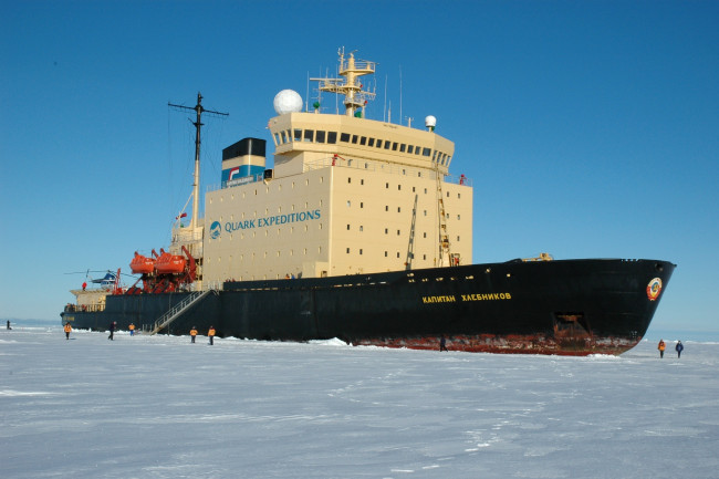 Обои картинки фото капитан хлебников, корабли, ледоколы, корабль, хлебников, капитан, ледокол, арктика