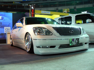 Картинка автомобили toyota