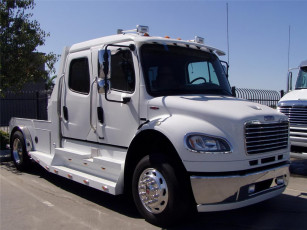 Картинка автомобили freightliner