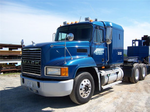 Картинка автомобили mack