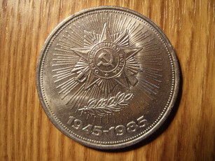 Картинка разное золото купюры монеты