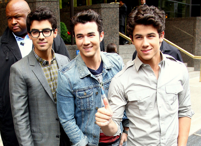 Обои картинки фото jonas, brothers, музыка, сша, поп-рок, пауэр-поп, teen, pop, поп