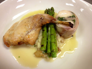 Картинка еда мясные+блюда кролик соус