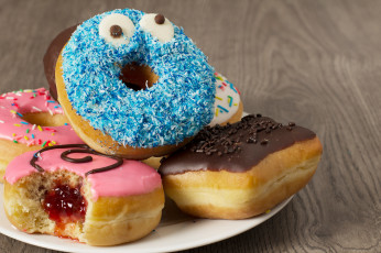 Картинка еда пирожные +кексы +печенье variados пончики