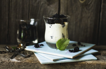 Картинка еда мороженое +десерты десерт ежевика