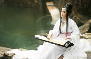 Картинка девушки jessica+tran инструмент