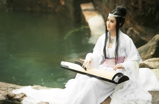 Обои картинки фото девушки, jessica tran, инструмент