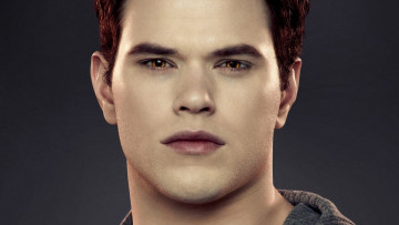 Картинка кино+фильмы the+twilight+saga +breaking+dawn+part+2 персонаж