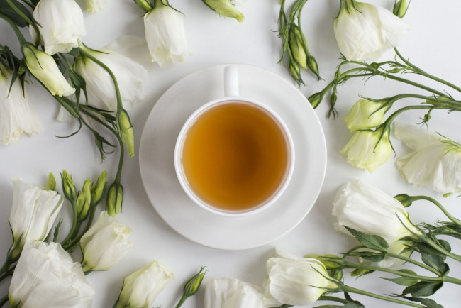 Обои картинки фото еда, напитки,  чай, эустома, чай