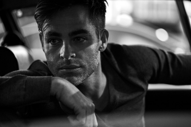 Обои картинки фото мужчины, chris pine, монохром