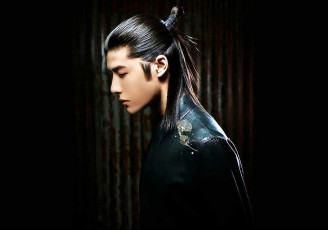 Картинка мужчины wang+yi+bo актер костюм