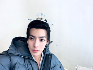 Картинка мужчины hou+ming+hao актер куртка заколка