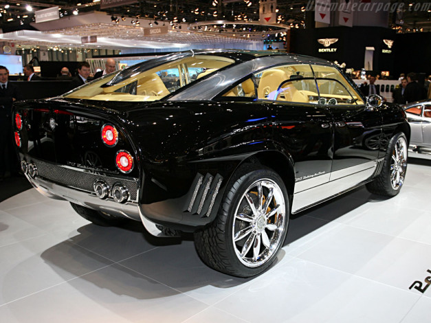 Обои картинки фото spyker, d12, peking, автомобили, выставки, уличные, фото