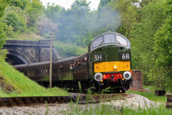 Картинка техника поезда электровоз состав рельсы тоннель