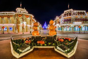 Картинка города диснейленд хэллоуин