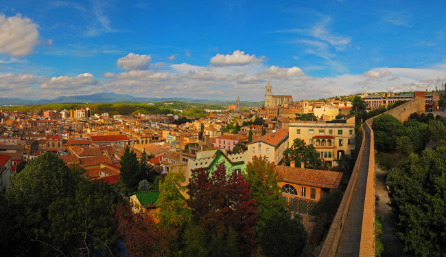 Обои картинки фото испания girona, города, - панорамы, girona, испания, дороги, панорама, дома