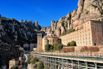 Картинка монтсеррат +барселона +каталония города -+католические+соборы +костелы +аббатства дорога здание горы