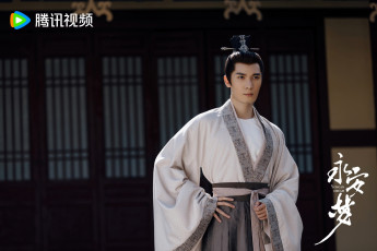 Картинка кино+фильмы yongan+dream мужчина наряд