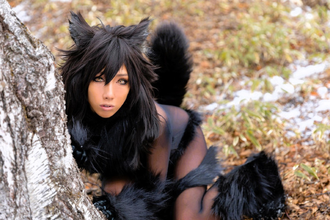 Обои картинки фото девушки, nonsummerjack, образ, косплей, наряд, мех, костюм, лес, березы, снег, ушки, хвост