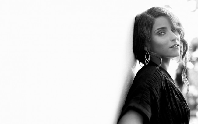 Обои картинки фото музыка, nelly, furtado, черно-белое, фото
