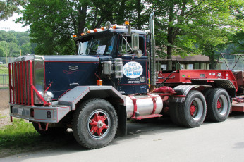 обоя autocar truck, автомобили, autocar, тягач, седельный, тяжёлый, грузовик