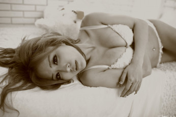 Картинка девушки -unsort+ Черно-белые+обои девушка взгляд