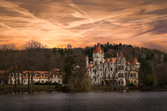 Картинка города -+дворцы +замки +крепости замок река лес