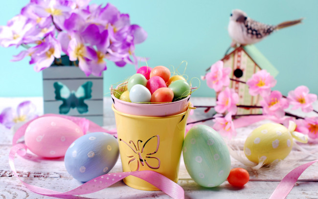Обои картинки фото праздничные, пасха, крашенки, ведерко