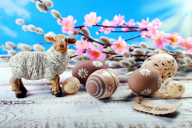 Обои картинки фото праздничные, пасха, надпись, писанки, барашек