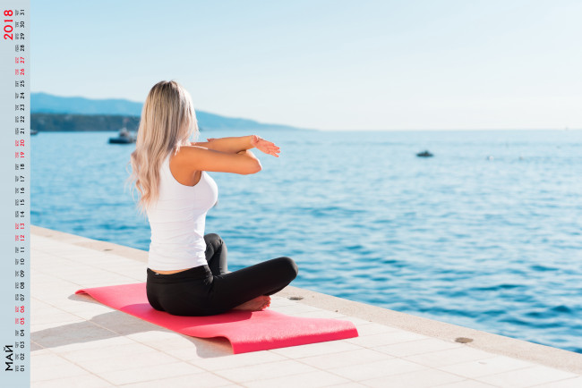 Обои картинки фото календари, спорт, упражнент, водоем, девушка